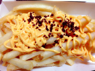 Illustration for article titled In Japan, McDonald's Just Released Disgusting-Looking Cheese Fries